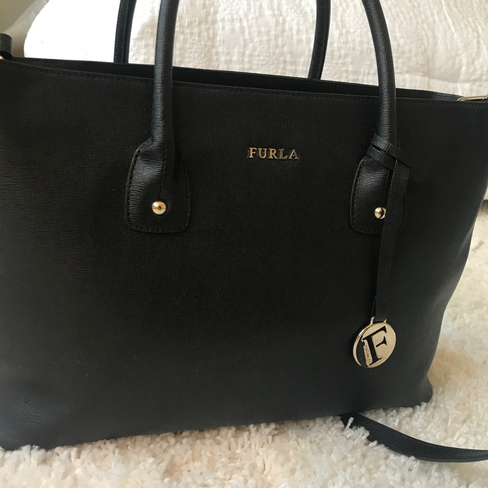 Furla onyx bag with shoulder strap.